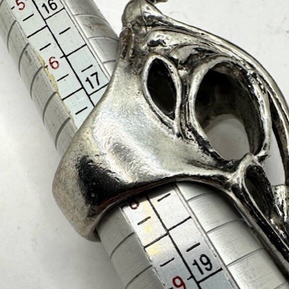 Axel Stocks 1990s Bird Skull Ring Signed Size 8 Detailed - Picture 5 of 15